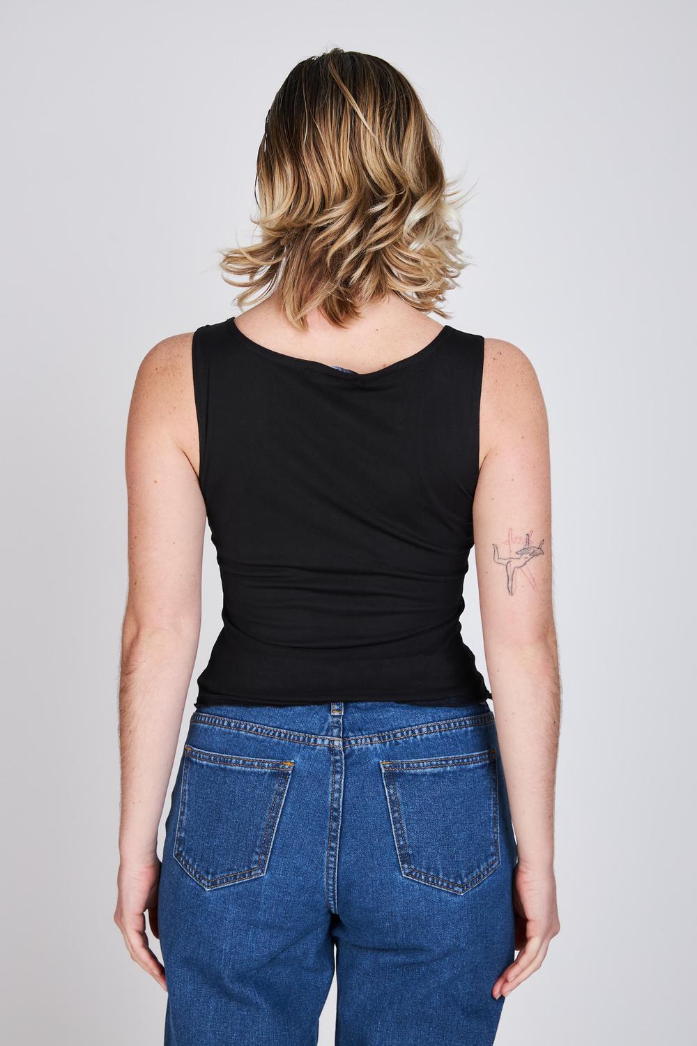 Polera Mesh Escote Bote Amy Negro ATR by Eclipse