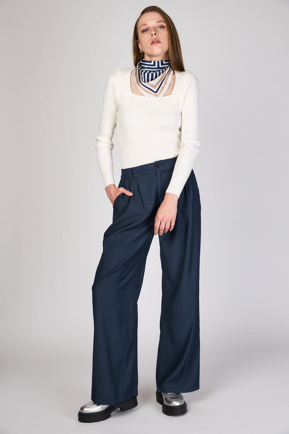 Pañuelo Satinado Gracia Negro Eclipse