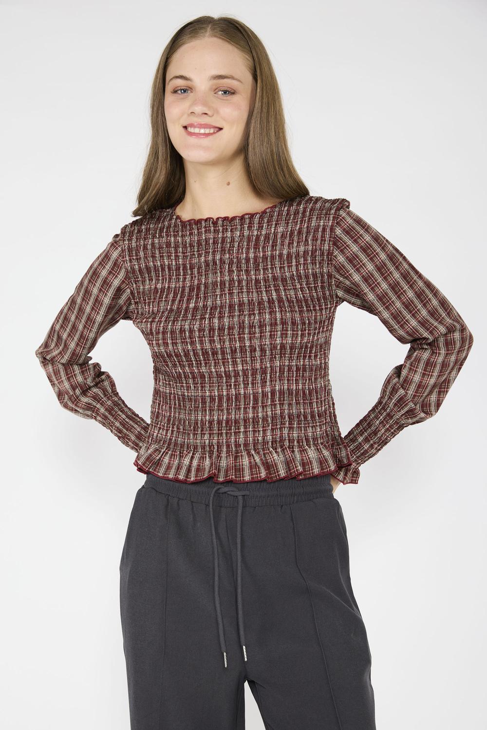 Blusa Elasticada Trini Burdeo