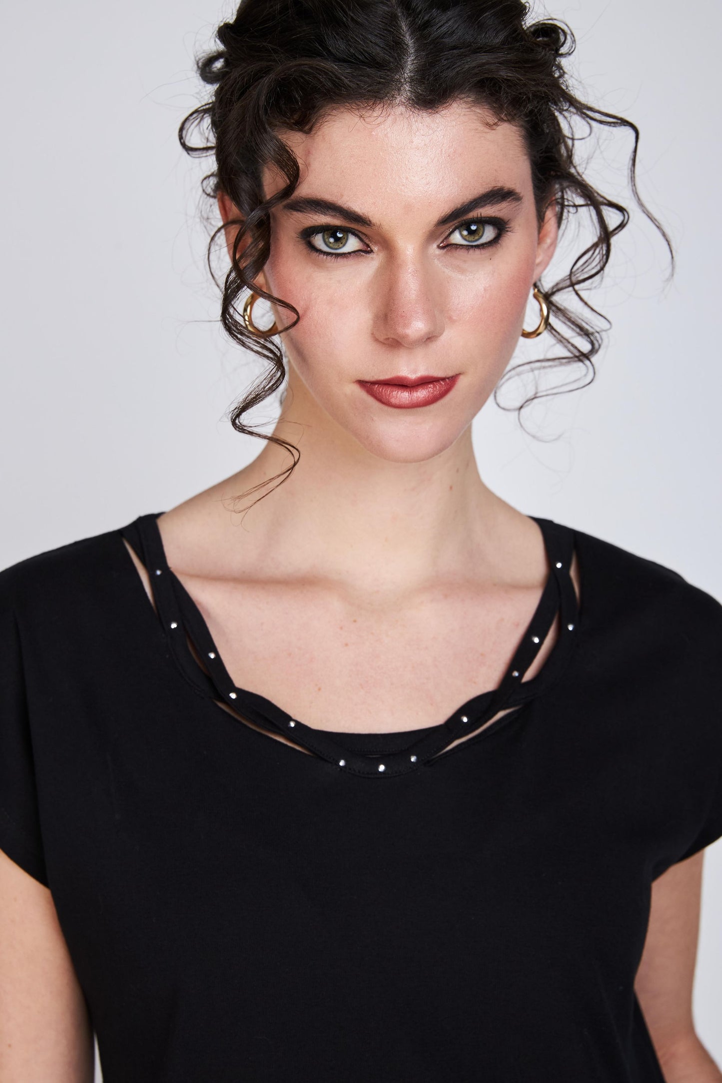 Polera Detalles Escote Bernardita Negro Woman by Eclipse