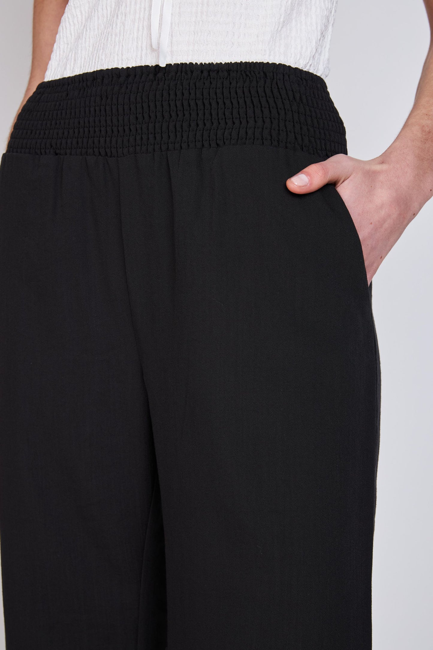 Pantalón Cintura Elasticada Ale Negro Eclipse